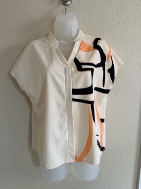 SHEIN Cream Short Sleeve Split-Neck Top with Black & Peach Print